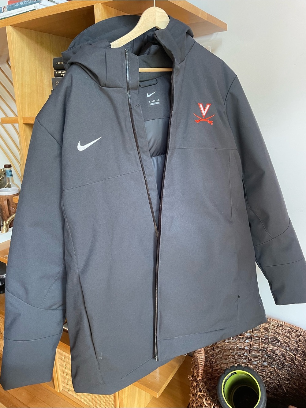 NWOT Nike Men’s Hooded down filled Jacket with Orange Virginia UVACavaliers Logo